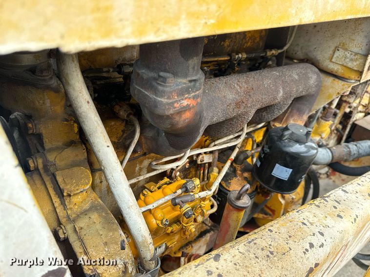 image for item EN5134 1969 Case 580CK industrial tractor