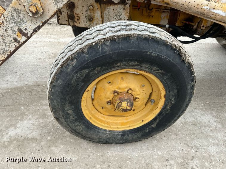 image for item EN5134 1969 Case 580CK industrial tractor