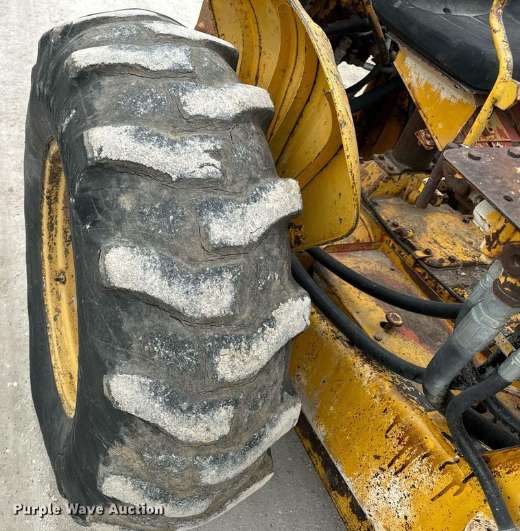 image for item EN5134 1969 Case 580CK industrial tractor