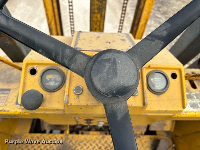 image for item EN5135 1973 Case 584CK forklift