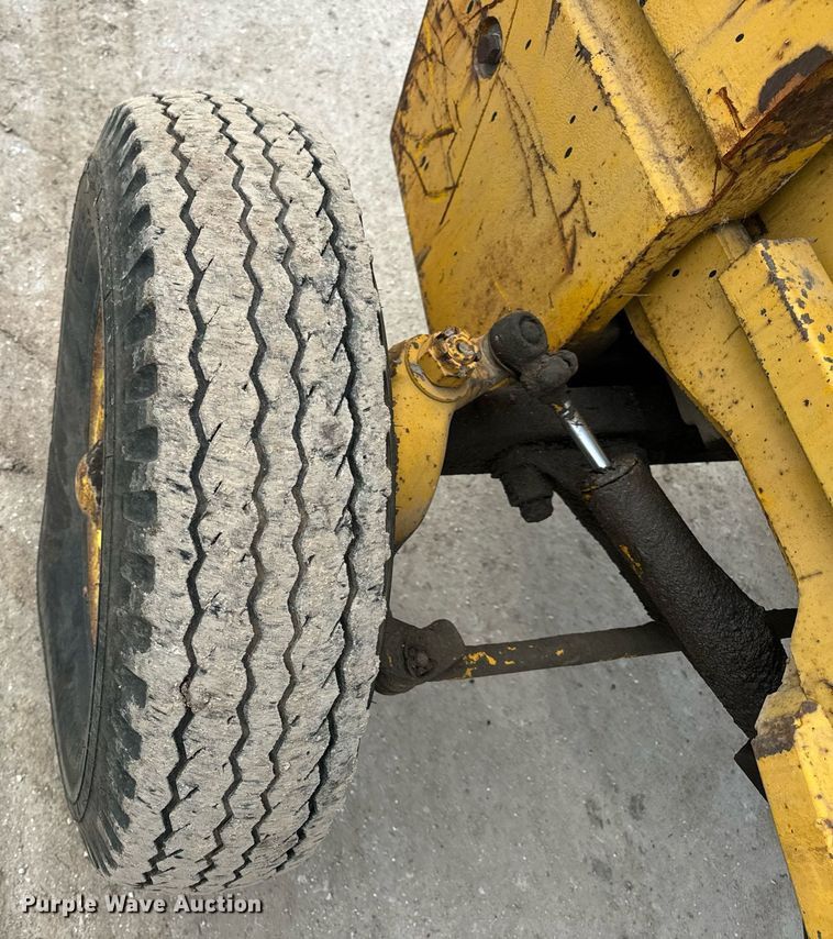 image for item EN5135 1973 Case 584CK forklift