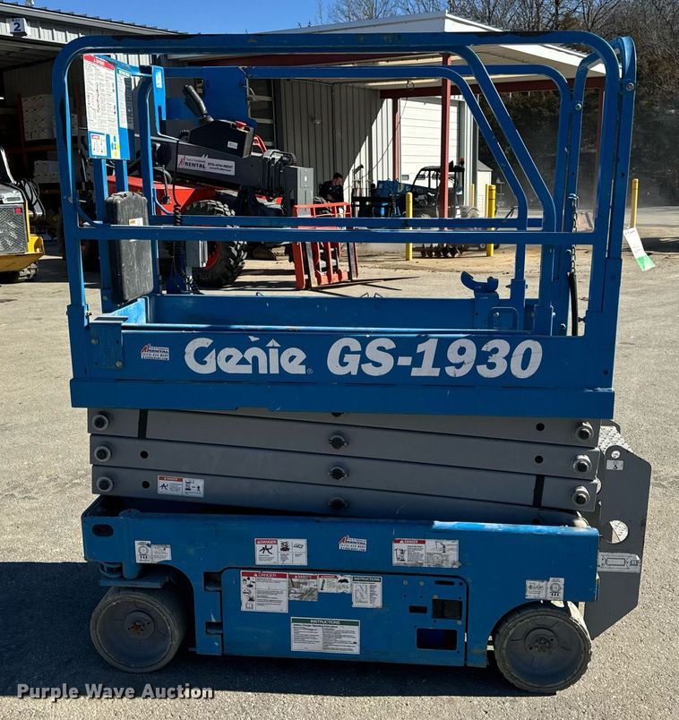 image for item EN5142 2016 Genie GS-1930 scissor lift