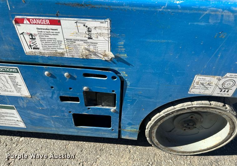 image for item EN5142 2016 Genie GS-1930 scissor lift