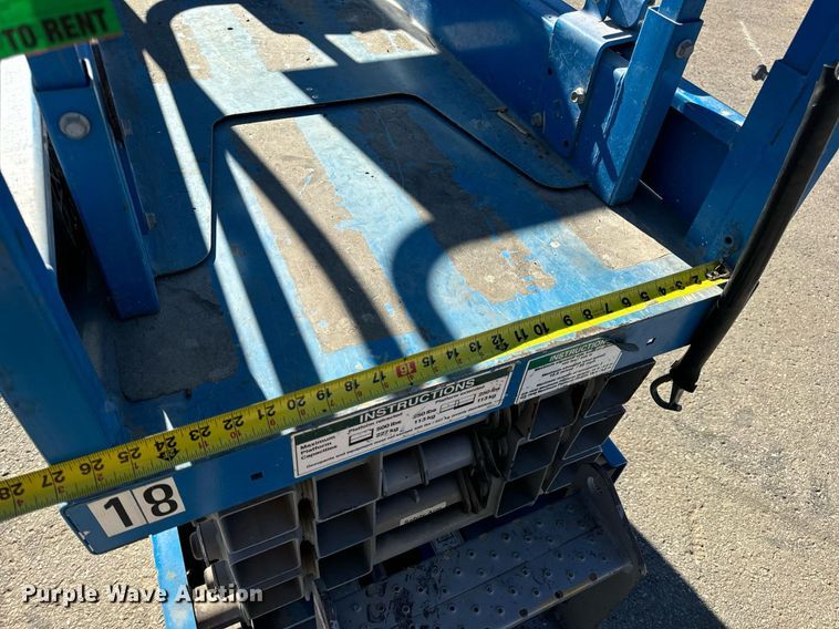 image for item EN5142 2016 Genie GS-1930 scissor lift