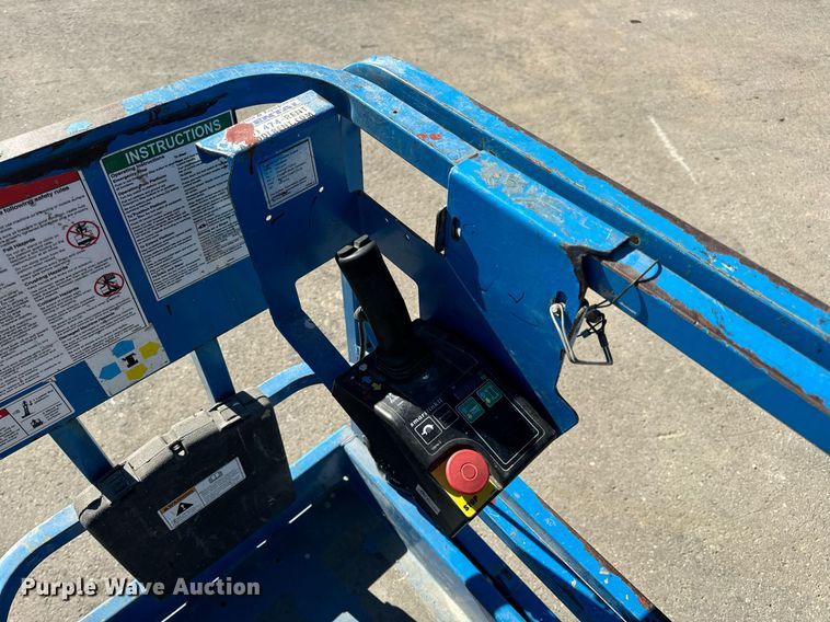 image for item EN5142 2016 Genie GS-1930 scissor lift