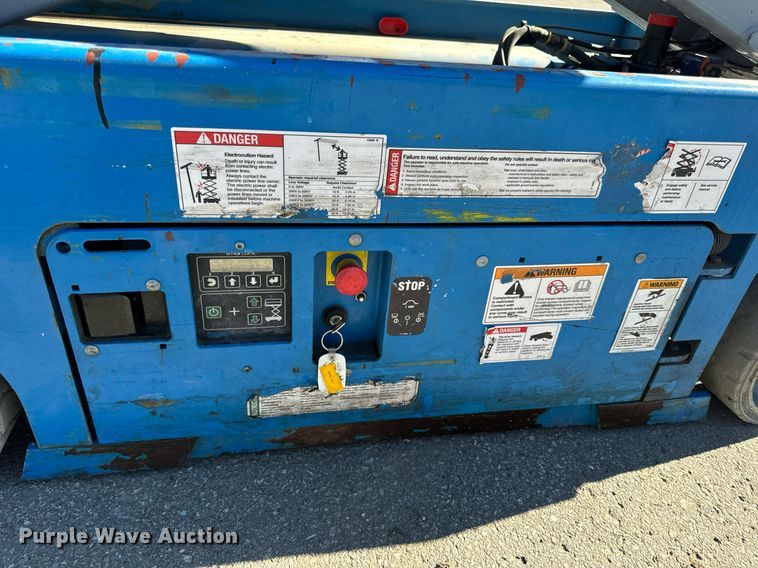 image for item EN5142 2016 Genie GS-1930 scissor lift