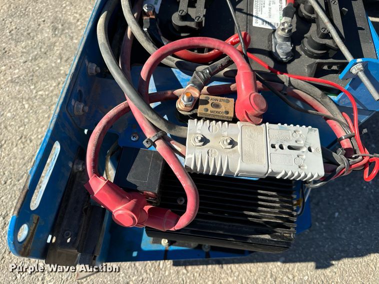 image for item EN5142 2016 Genie GS-1930 scissor lift