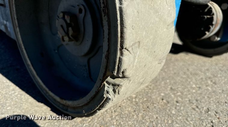 image for item EN5142 2016 Genie GS-1930 scissor lift