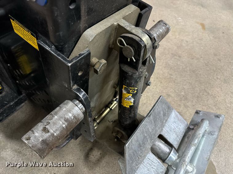 image for item EN5143 2013 National Flooring floor scraper