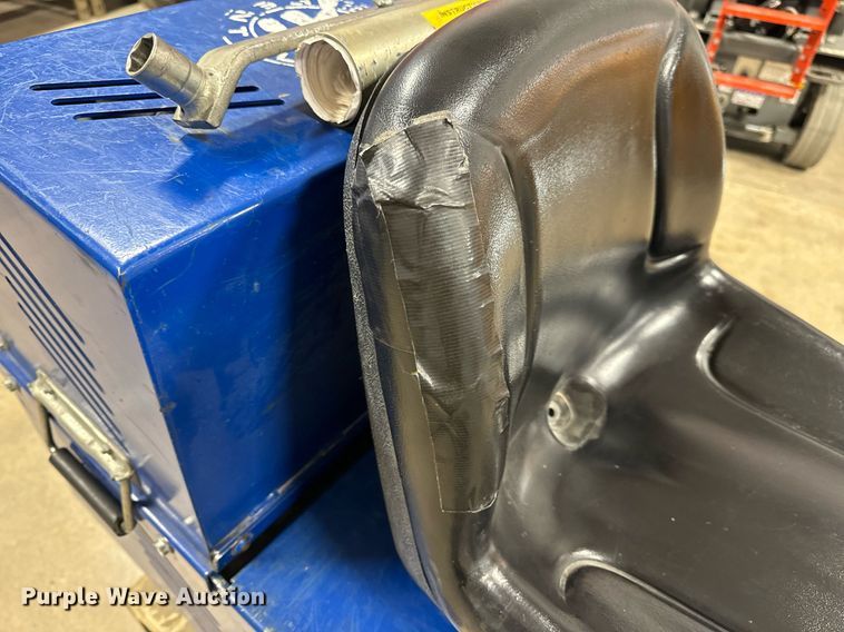 image for item EN5143 2013 National Flooring floor scraper