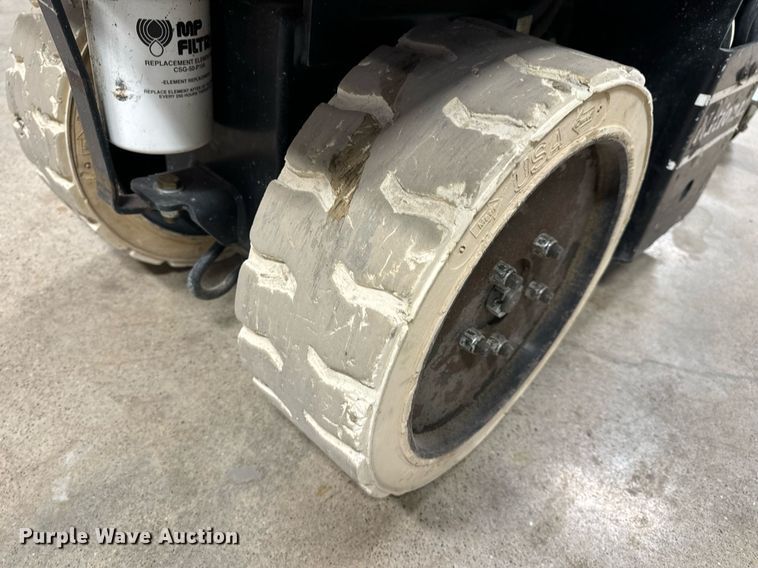 image for item EN5143 2013 National Flooring floor scraper