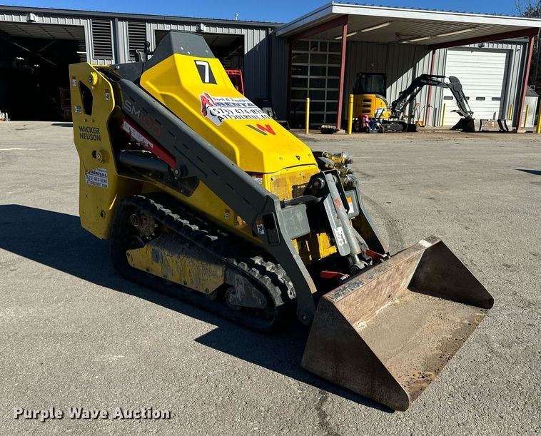 image for item EN5146 2023 Wacker Neuson SM100 compact utility loader