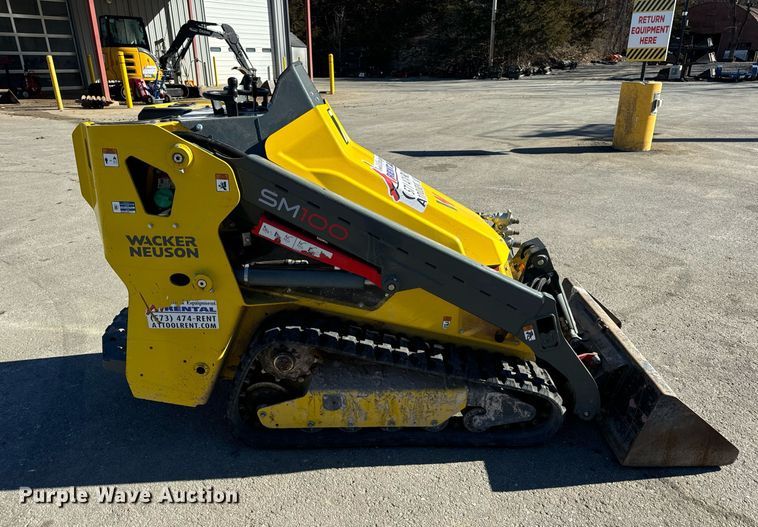 image for item EN5146 2023 Wacker Neuson SM100 compact utility loader