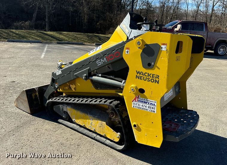 image for item EN5146 2023 Wacker Neuson SM100 compact utility loader