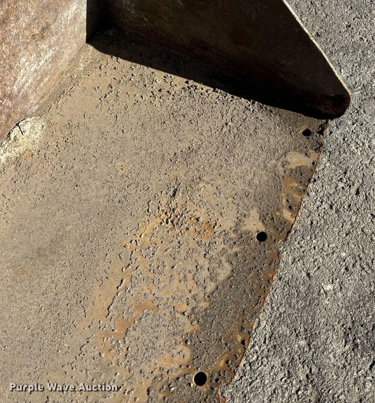 image for item EN5146 2023 Wacker Neuson SM100 compact utility loader