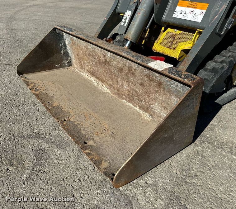 image for item EN5146 2023 Wacker Neuson SM100 compact utility loader
