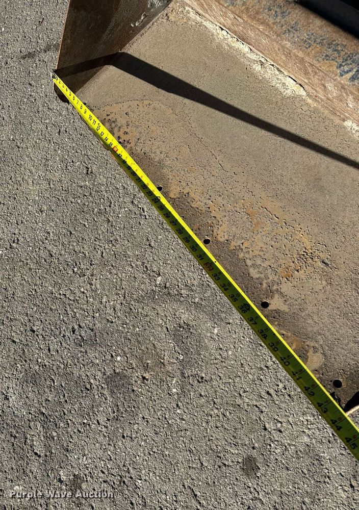 image for item EN5146 2023 Wacker Neuson SM100 compact utility loader