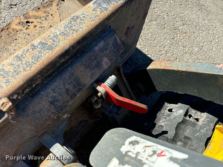 image for item EN5146 2023 Wacker Neuson SM100 compact utility loader