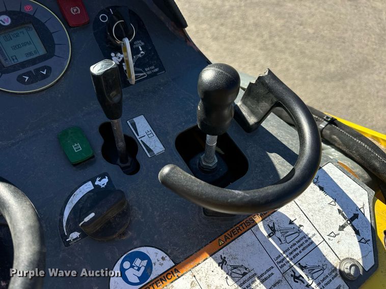 image for item EN5146 2023 Wacker Neuson SM100 compact utility loader