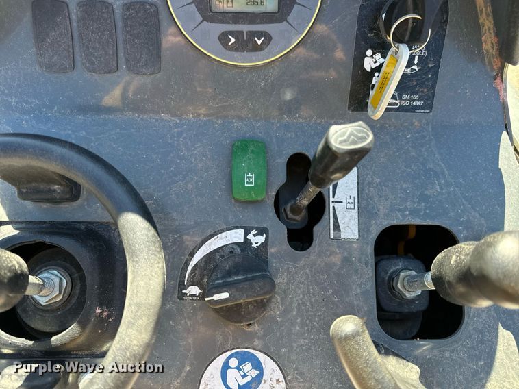 image for item EN5146 2023 Wacker Neuson SM100 compact utility loader