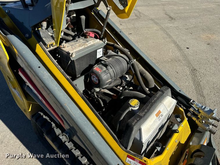 image for item EN5146 2023 Wacker Neuson SM100 compact utility loader