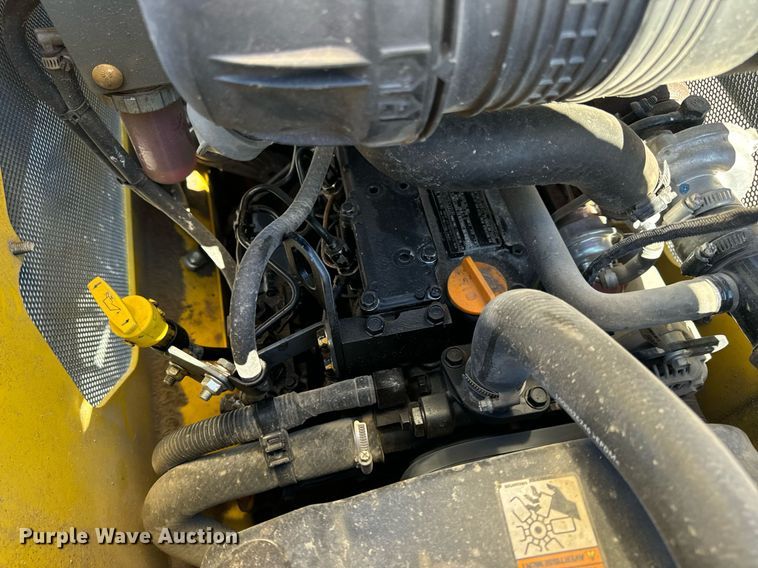 image for item EN5146 2023 Wacker Neuson SM100 compact utility loader