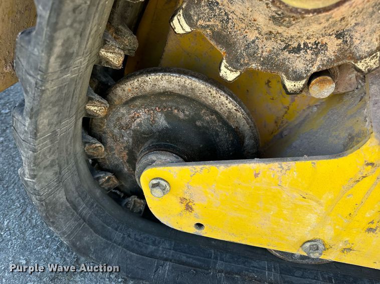 image for item EN5146 2023 Wacker Neuson SM100 compact utility loader