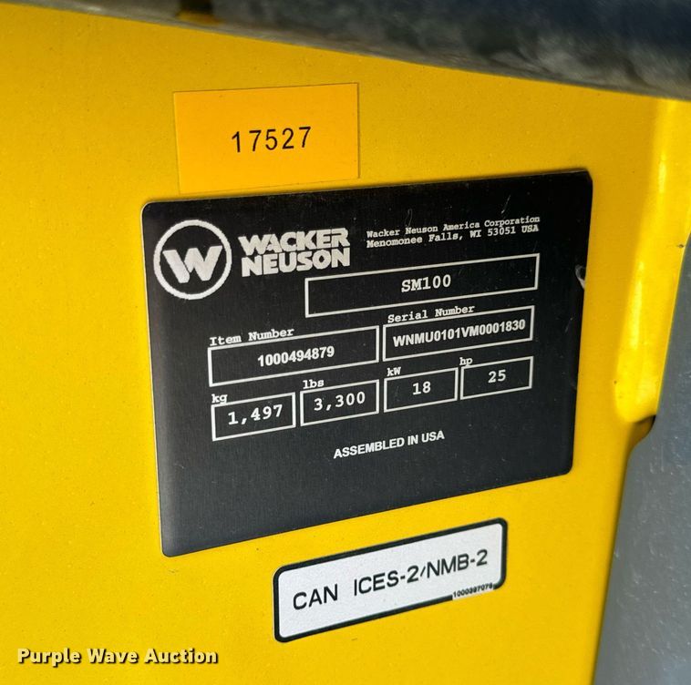 image for item EN5146 2023 Wacker Neuson SM100 compact utility loader