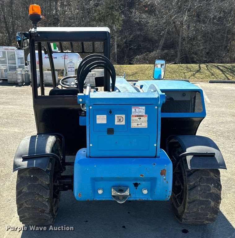 image for item EN5147 2015 Genie GTH-5519 telehandler