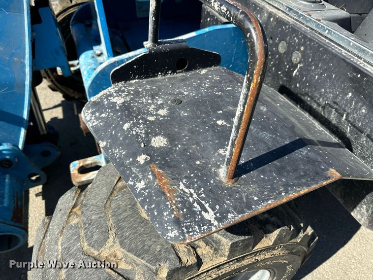 image for item EN5147 2015 Genie GTH-5519 telehandler