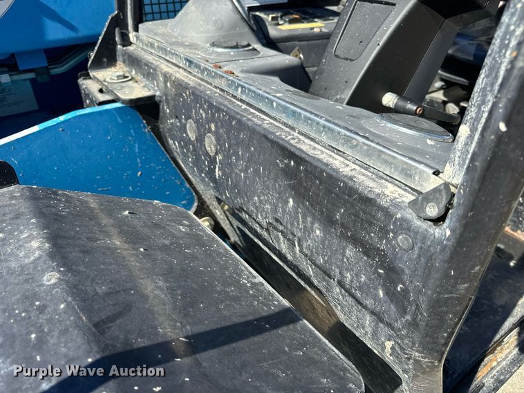 image for item EN5147 2015 Genie GTH-5519 telehandler