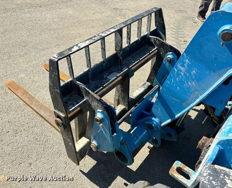 image for item EN5147 2015 Genie GTH-5519 telehandler