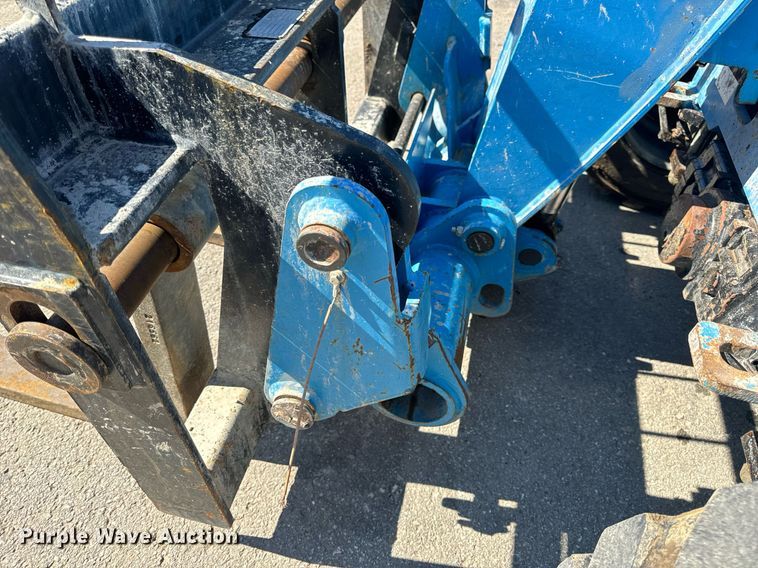 image for item EN5147 2015 Genie GTH-5519 telehandler