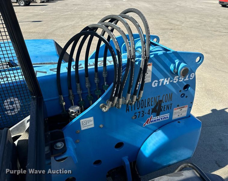 image for item EN5147 2015 Genie GTH-5519 telehandler