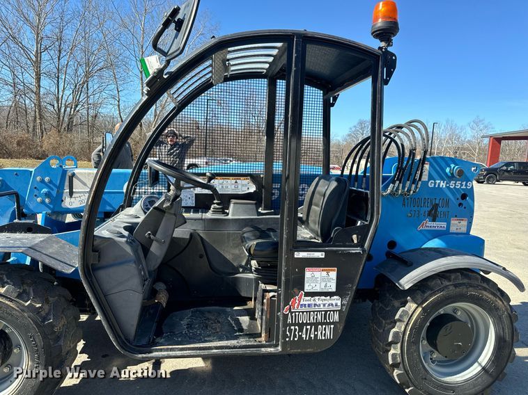 image for item EN5147 2015 Genie GTH-5519 telehandler