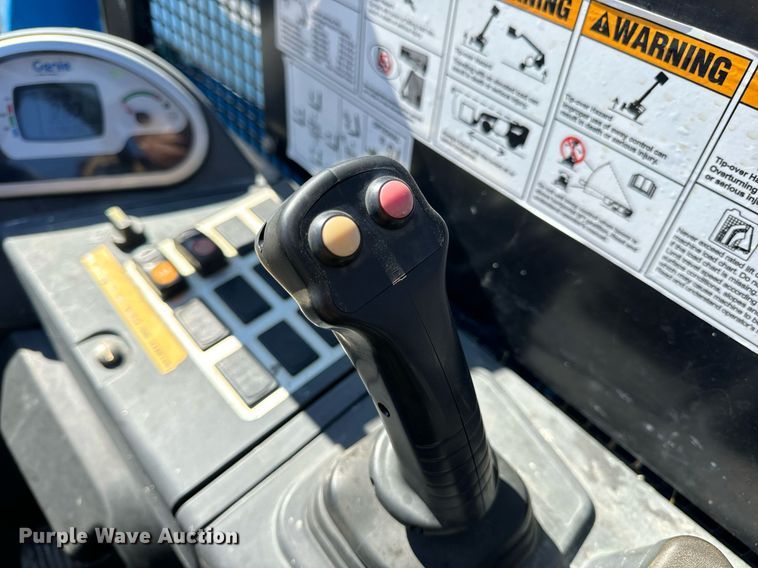 image for item EN5147 2015 Genie GTH-5519 telehandler