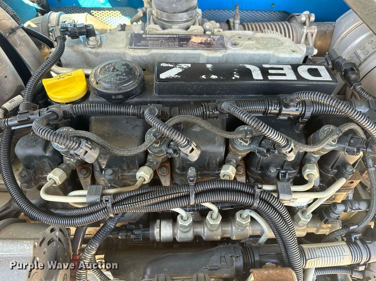 image for item EN5147 2015 Genie GTH-5519 telehandler