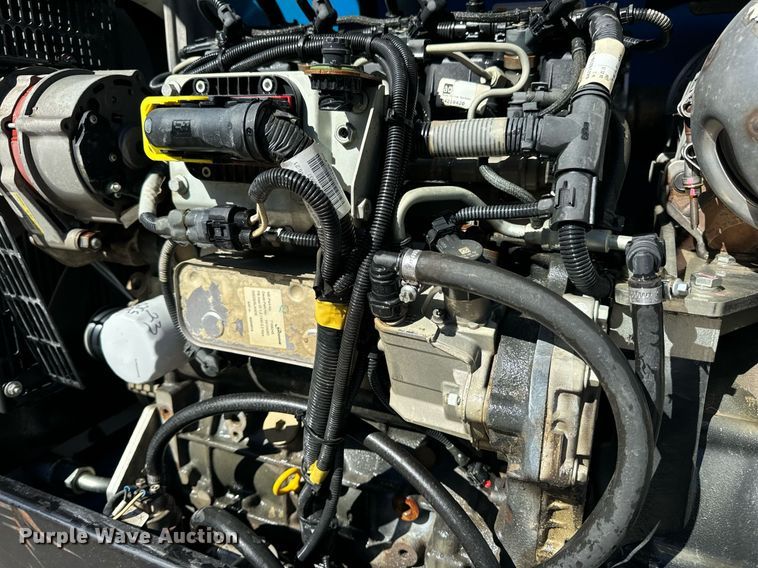 image for item EN5147 2015 Genie GTH-5519 telehandler