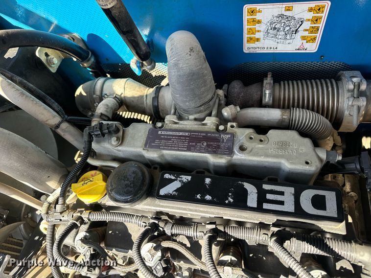 image for item EN5147 2015 Genie GTH-5519 telehandler