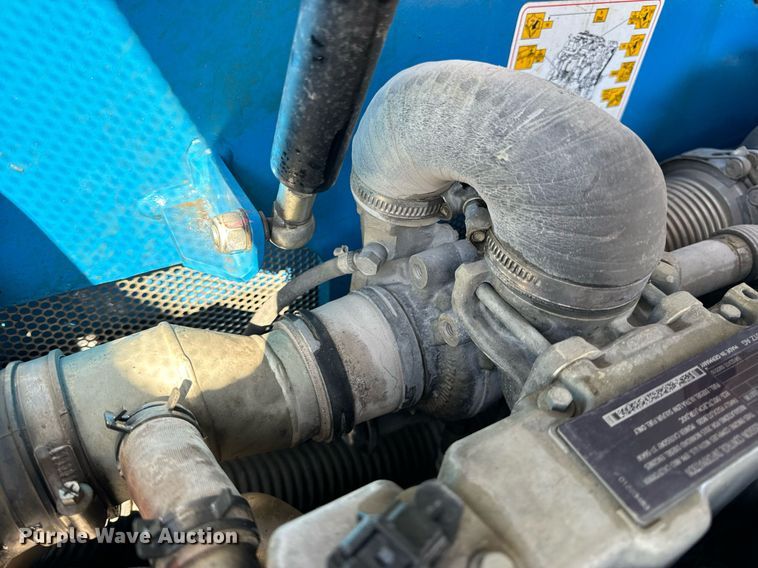 image for item EN5147 2015 Genie GTH-5519 telehandler