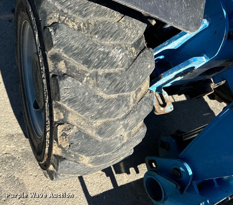 image for item EN5147 2015 Genie GTH-5519 telehandler