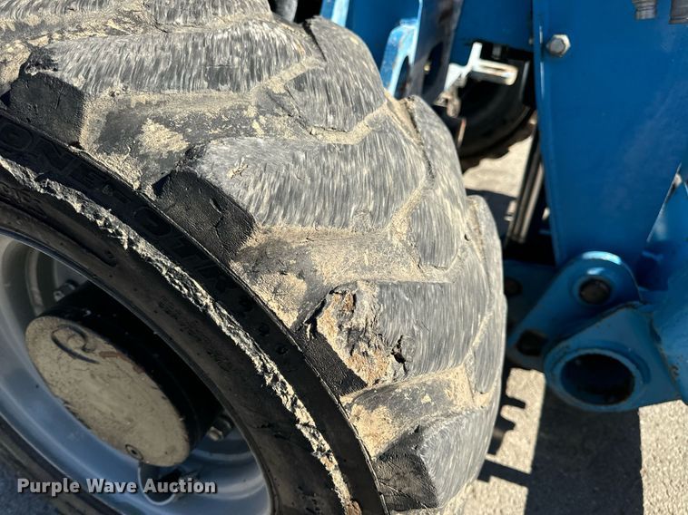 image for item EN5147 2015 Genie GTH-5519 telehandler