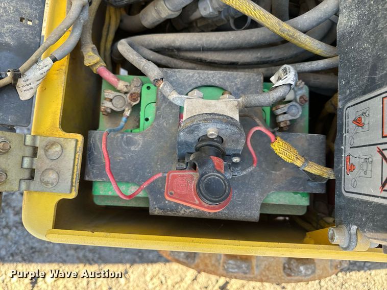 image for item EN5148 2011 Bomag BMP8500 trench compactor