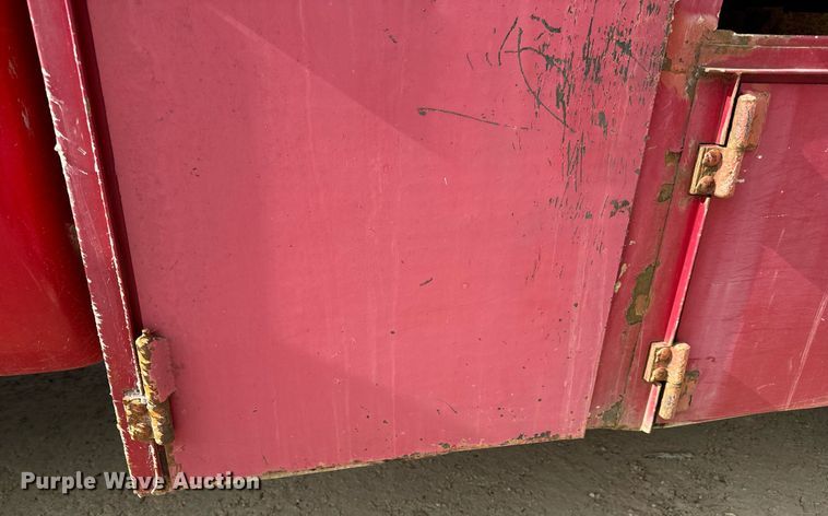 image for item EN5151 2001 Ford F550 Super Duty chipper truck