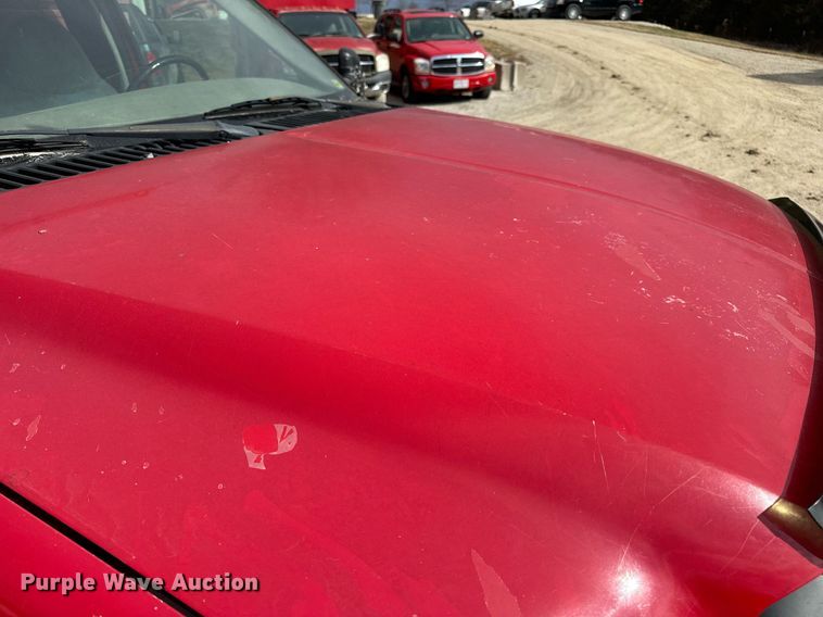 image for item EN5151 2001 Ford F550 Super Duty chipper truck