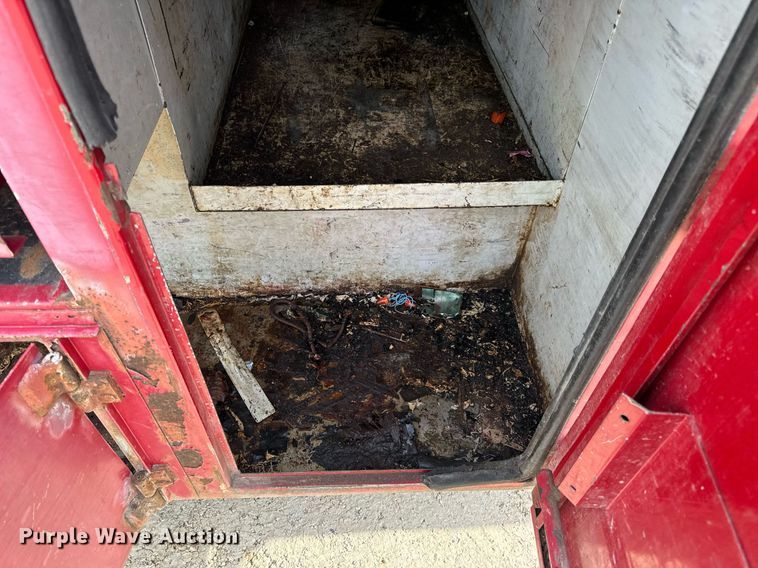 image for item EN5151 2001 Ford F550 Super Duty chipper truck