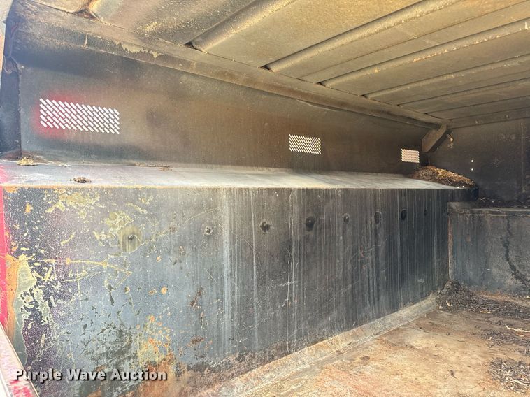 image for item EN5151 2001 Ford F550 Super Duty chipper truck