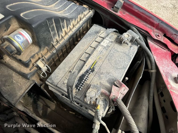 image for item EN5151 2001 Ford F550 Super Duty chipper truck