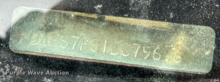 image for item EN5151 2001 Ford F550 Super Duty chipper truck