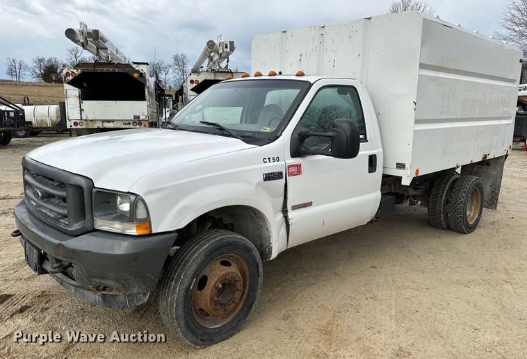 image for item EN5152 2004 Ford F450 Super Duty chipper truck